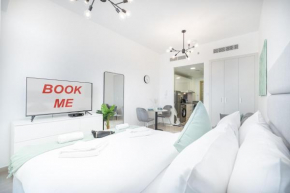 Calm and comfy Studio apartment at Bloom Heights A in JVC!
